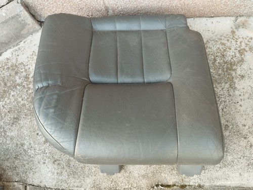 Sitzfläche hinten rechts